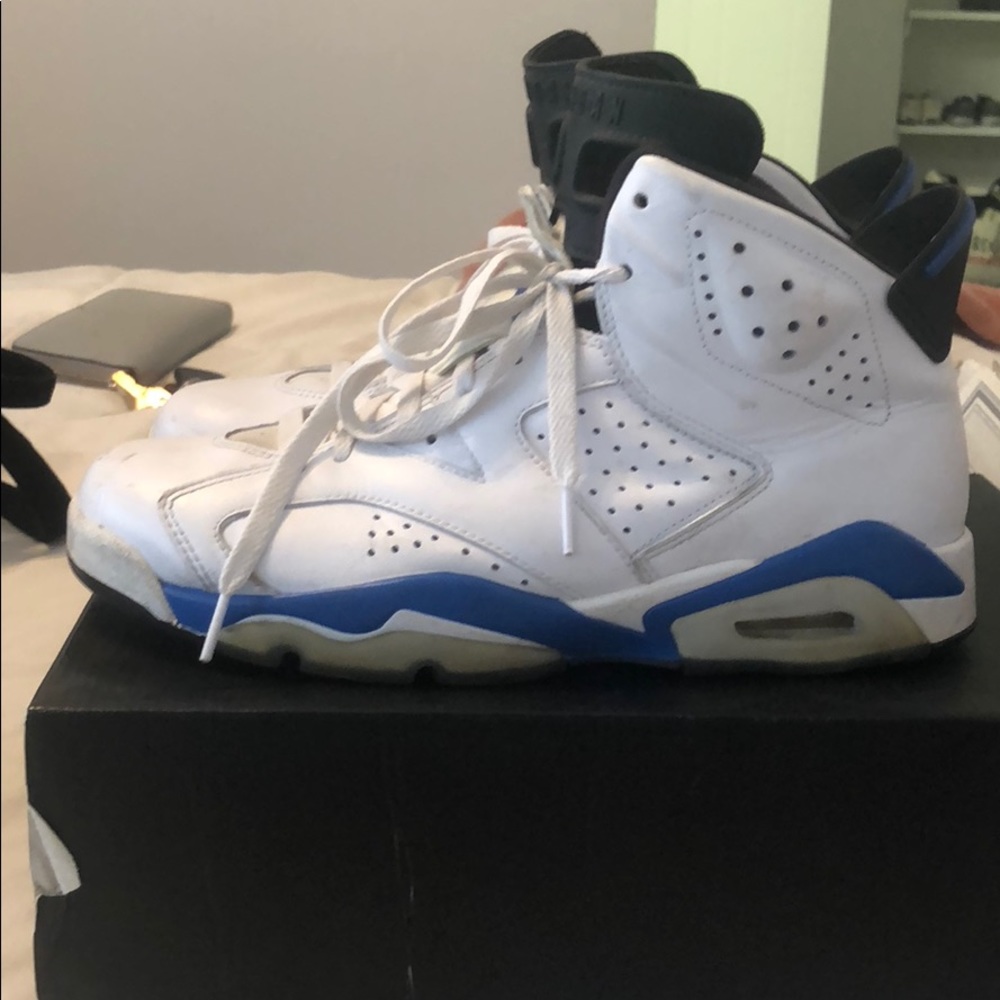 Varsity Blue Retro 6s